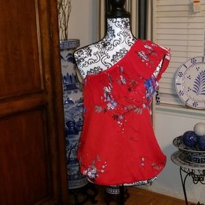 ❤❤RED ONE SHOULDER TOP❤❤